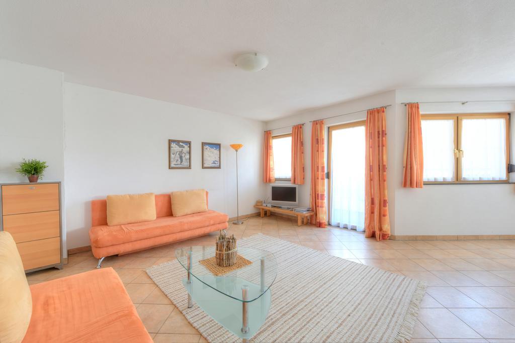 Appartement Strolz Schnann Oda fotoğraf